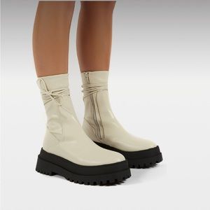 FINALE BONE CHUNKY SOLE ANKLE WRAP BOOTS